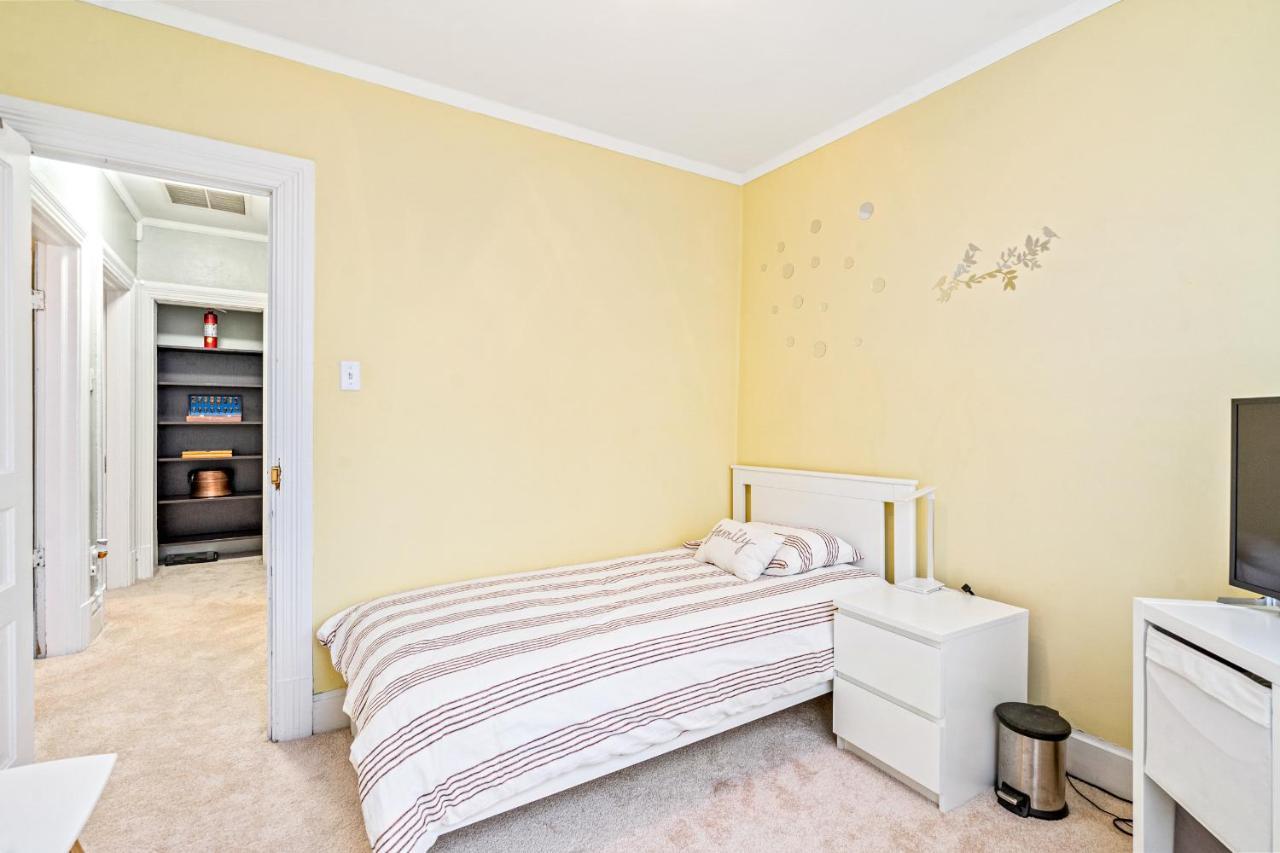 Cozy Stay In Pittsburgh Bagian luar foto